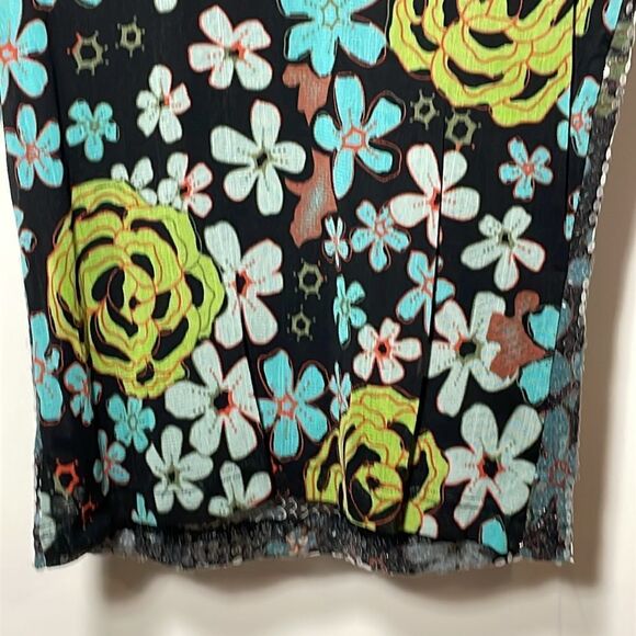 Uniform tank top blouse - Picture 7 of 7